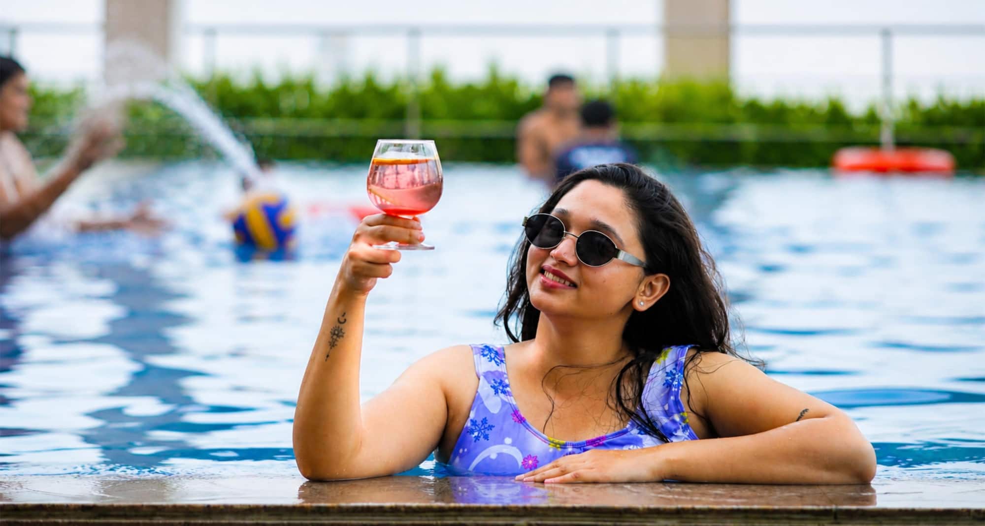 Radisson Blu Hotel, Indore - Pool