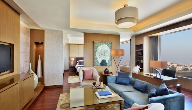 Radisson Blu Hotel Indore - Presidential Suite