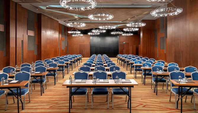 Radisson Blu Hotel, Istanbul Asia - Ballroom with classroom setup