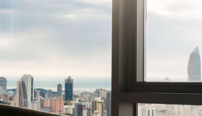 Radisson Blu Hotel, Istanbul Asia - Guest room with city view