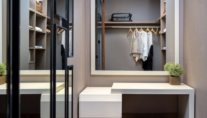 Radisson Blu Hotel, Istanbul Asia - Presidential Suite dressing room