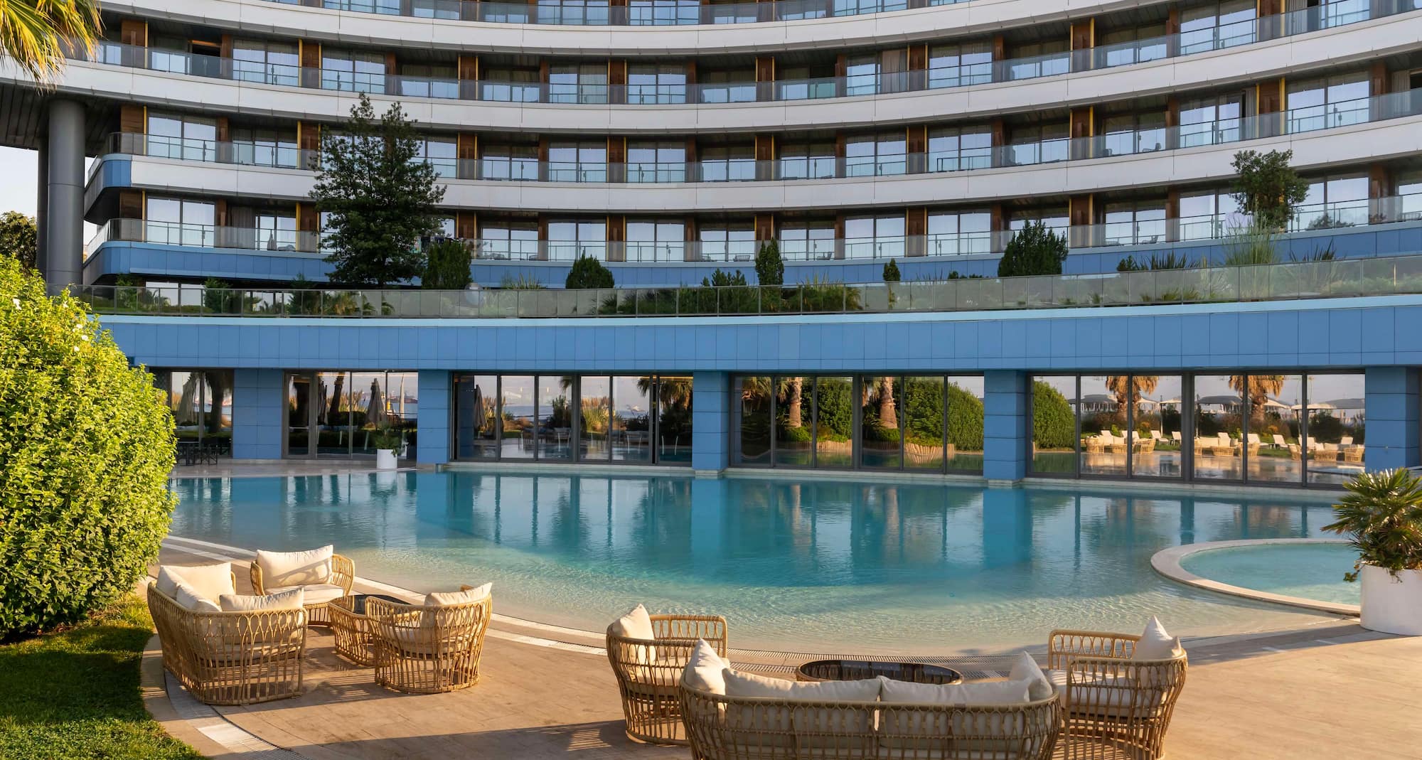 Radisson Blu Hotel, Istanbul Ottomare - 外景