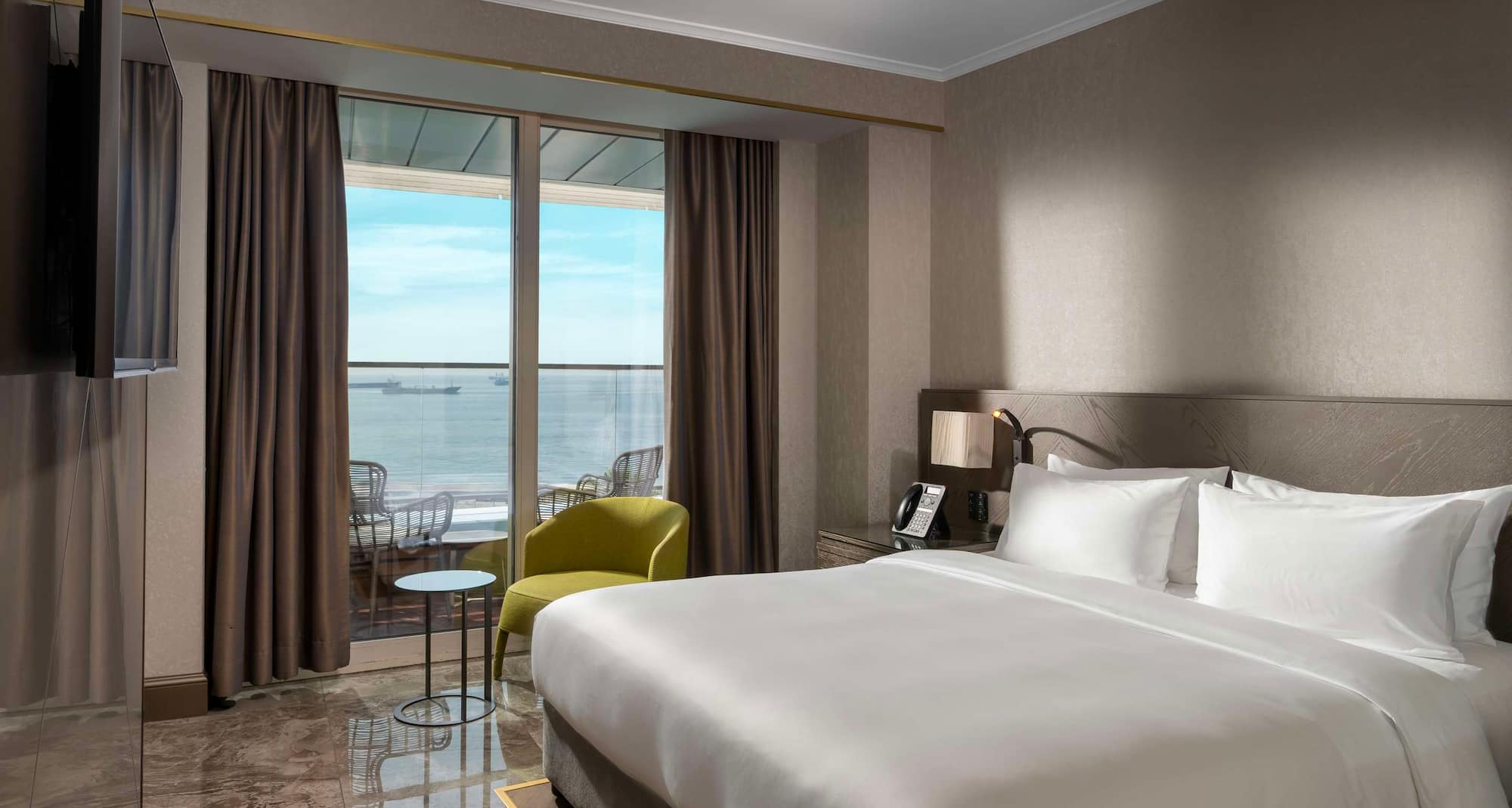 Radisson Blu Hotel, Istanbul Ottomare - Premium Room with Balcony-Sea View