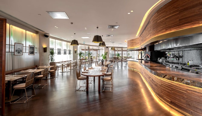 Radisson Blu Hotel Istanbul Ottomare - Restaurant - live kitchen