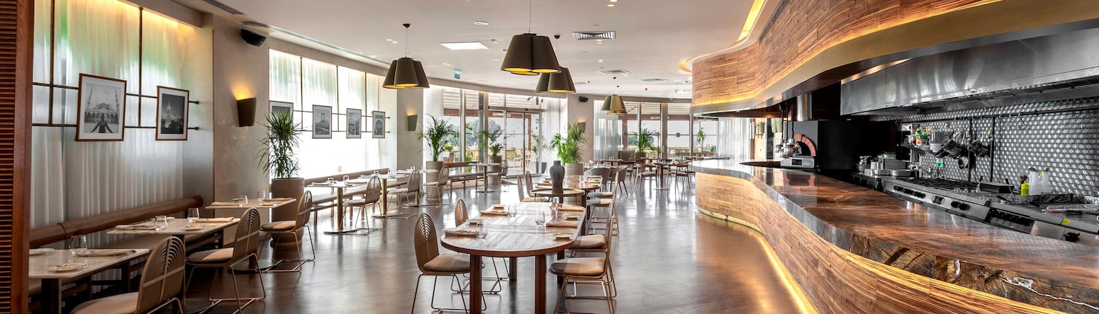 Radisson Blu Hotel Istanbul Ottomare - Restaurant - live kitchen