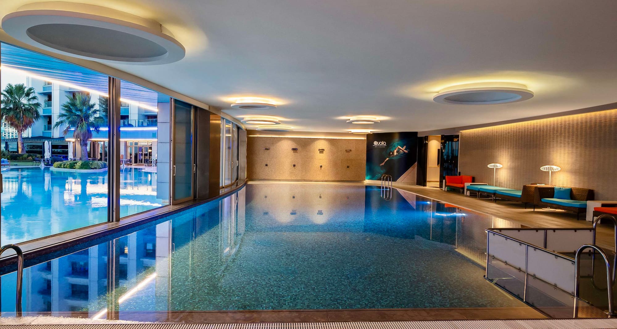 Radisson Blu Hotel, Istanbul Ottomare - Indoor Pool