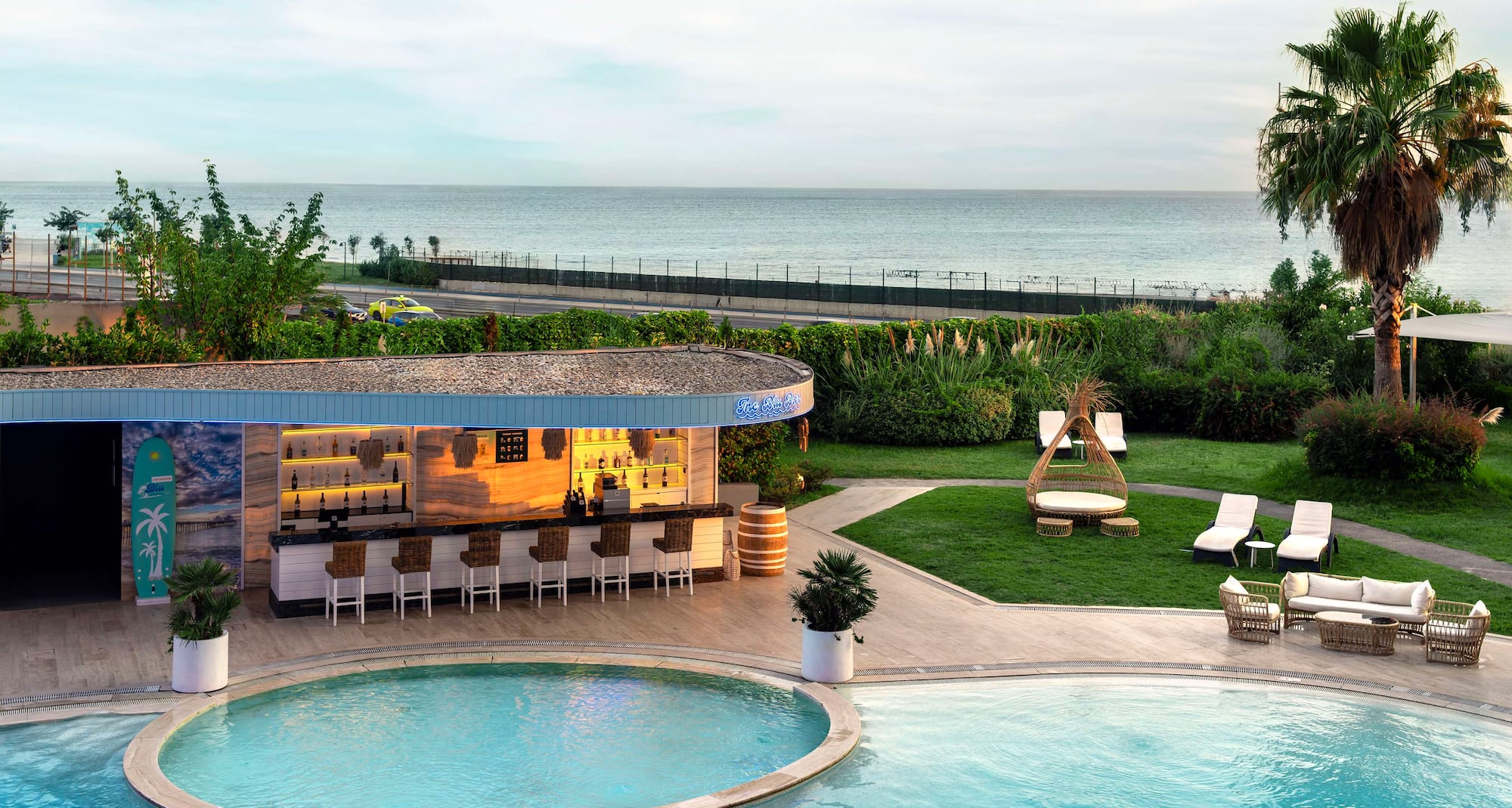 Radisson Blu Hotel, Istanbul Ottomare - Pool