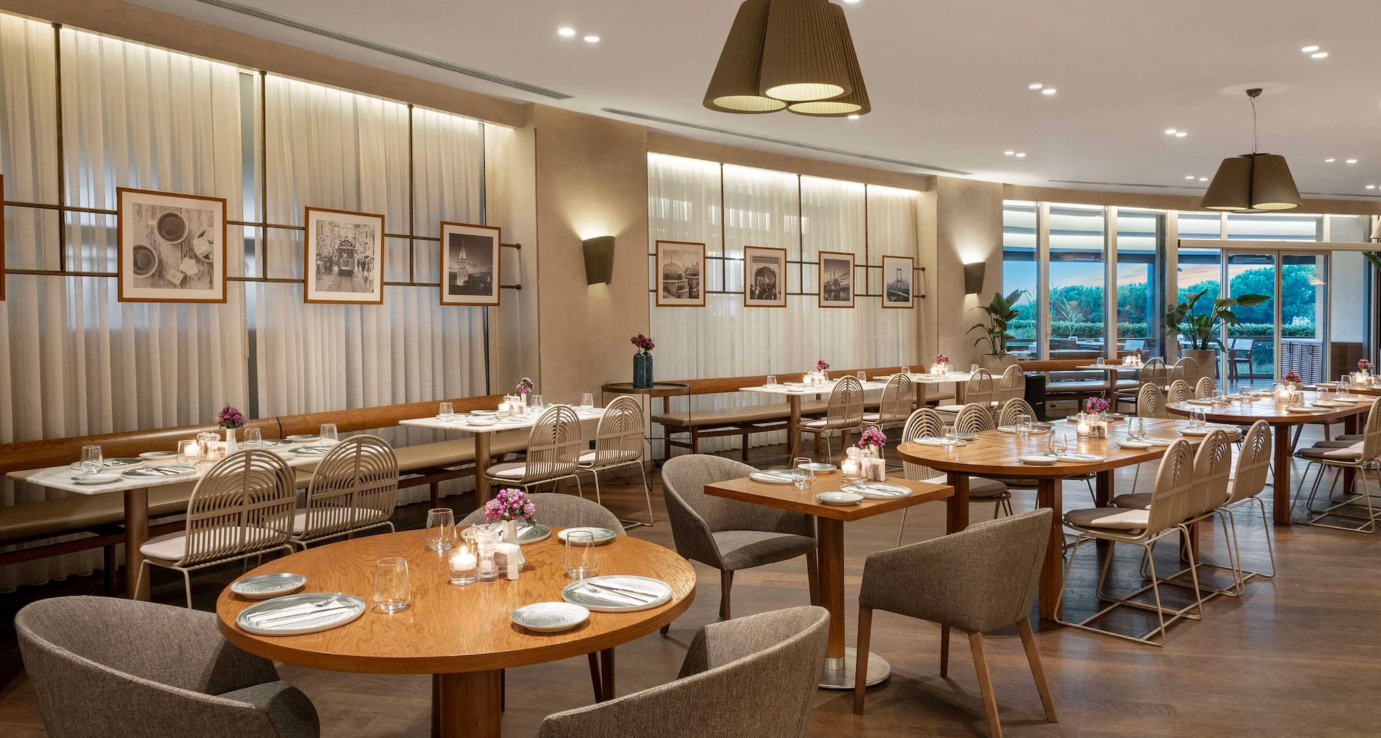 Radisson Blu Hotel, Istanbul Ottomare - FineMare Restaurant