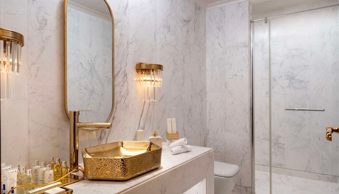 Radisson Blu Hotel, Istanbul Ottomare - Presidential Suite with Terrace - Sea View