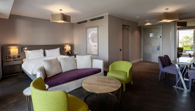 Radisson Blu Hotel, Istanbul Ottomare - Suite with Balcony - Garden View