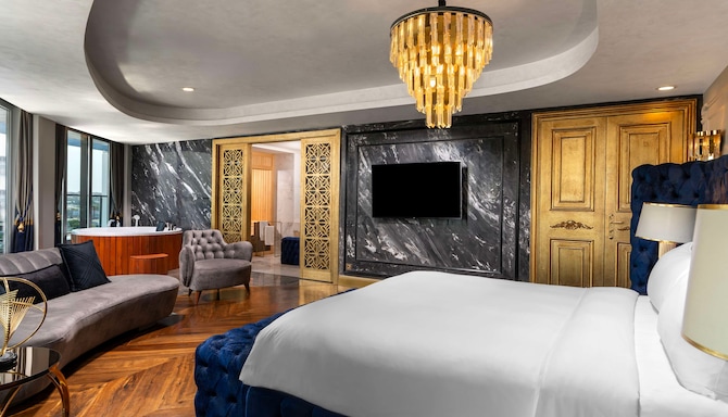 Radisson Blu Hotel, Istanbul Ottomare - Presidential Suite with Terrace - Sea View