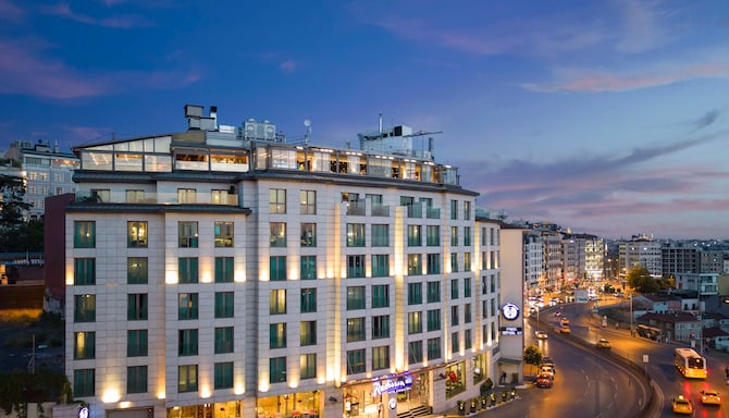 Radisson Blu Hotel, Istanbul Pera - Hotel exterior