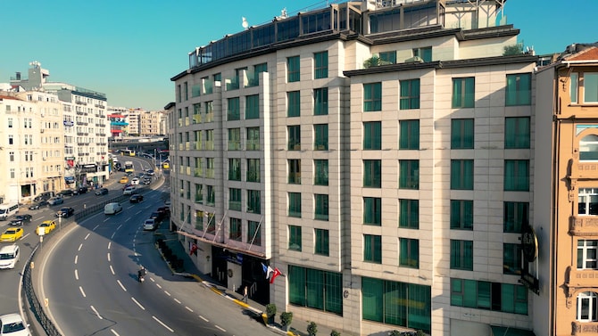 Radisson Blu Hotel, Istanbul Pera - Pera Video