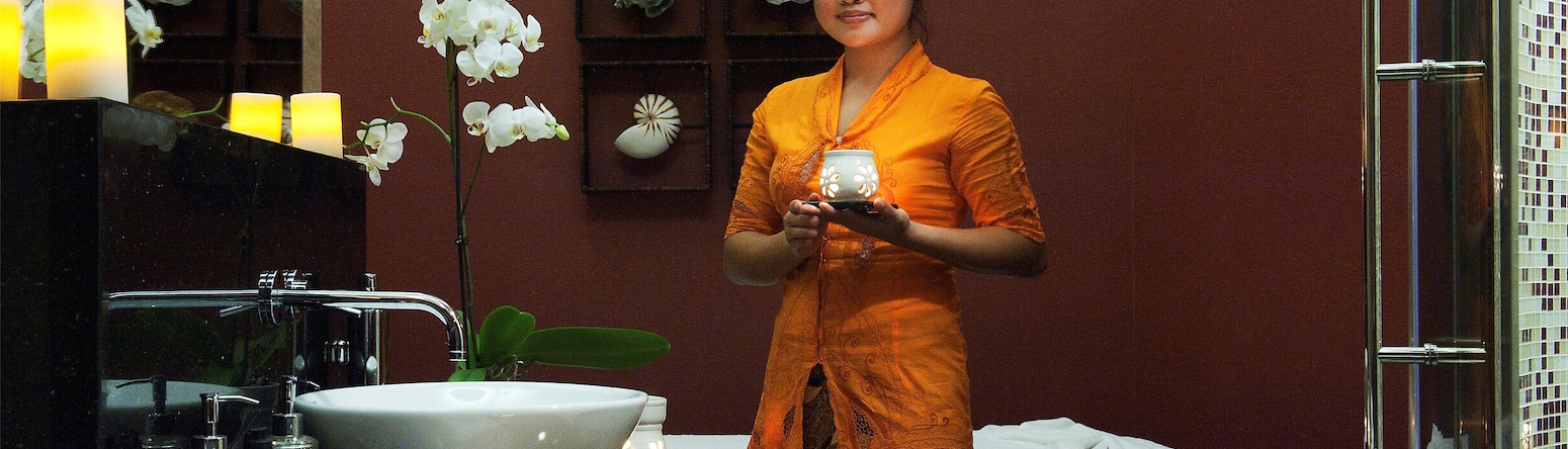 Radisson Blu Hotel, Istanbul Pera - Spa Staff