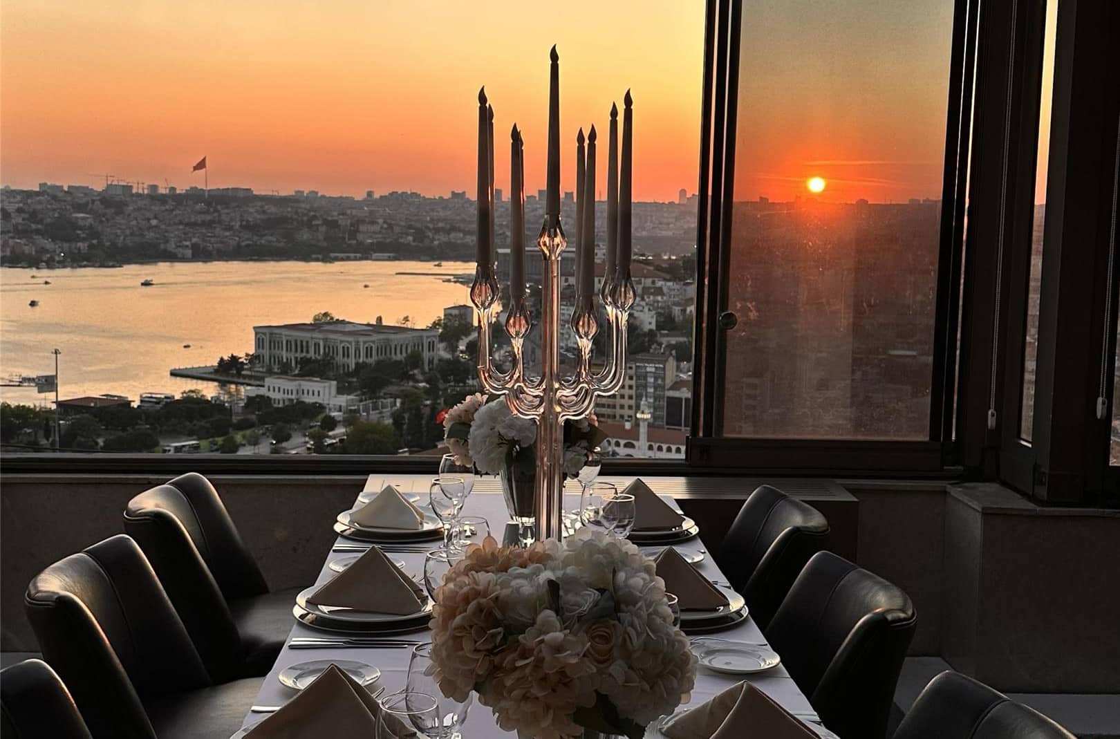 Radisson Blu Hotel, Istanbul Pera - Rooftop Restaurant