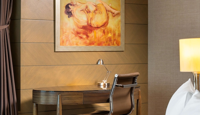 Radisson Blu Hotel, Istanbul Sisli - Panoramic Suite with city view & lounge access