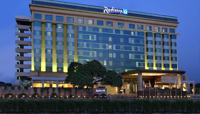 Radisson Blu Jaipur - Exterior