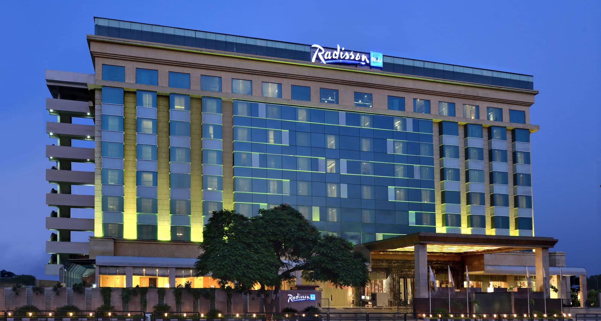 Radisson Blu Jaipur - Exterior