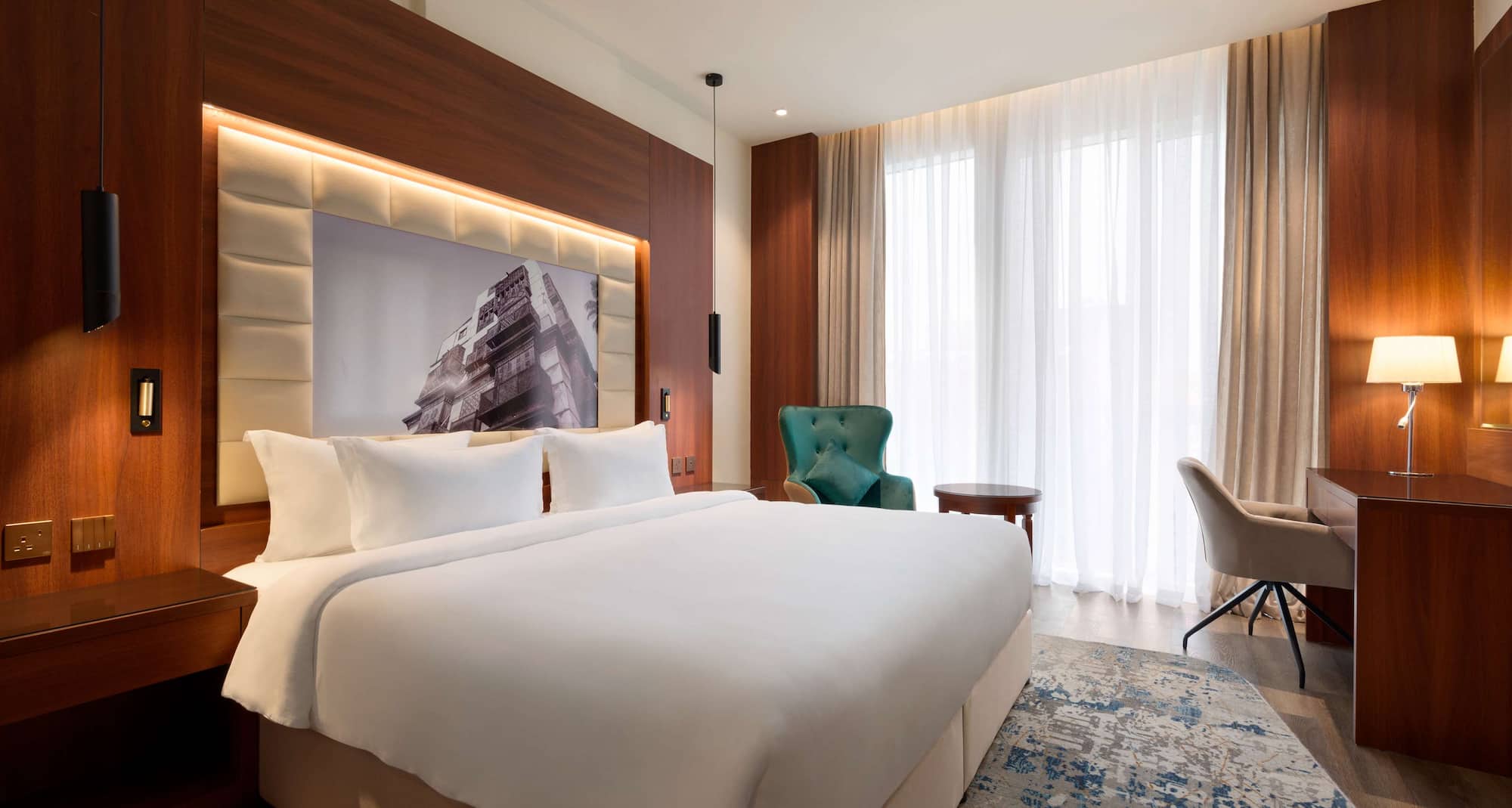Radisson Blu Hotel, Jeddah Al Hamra - Standard & Superior King Room