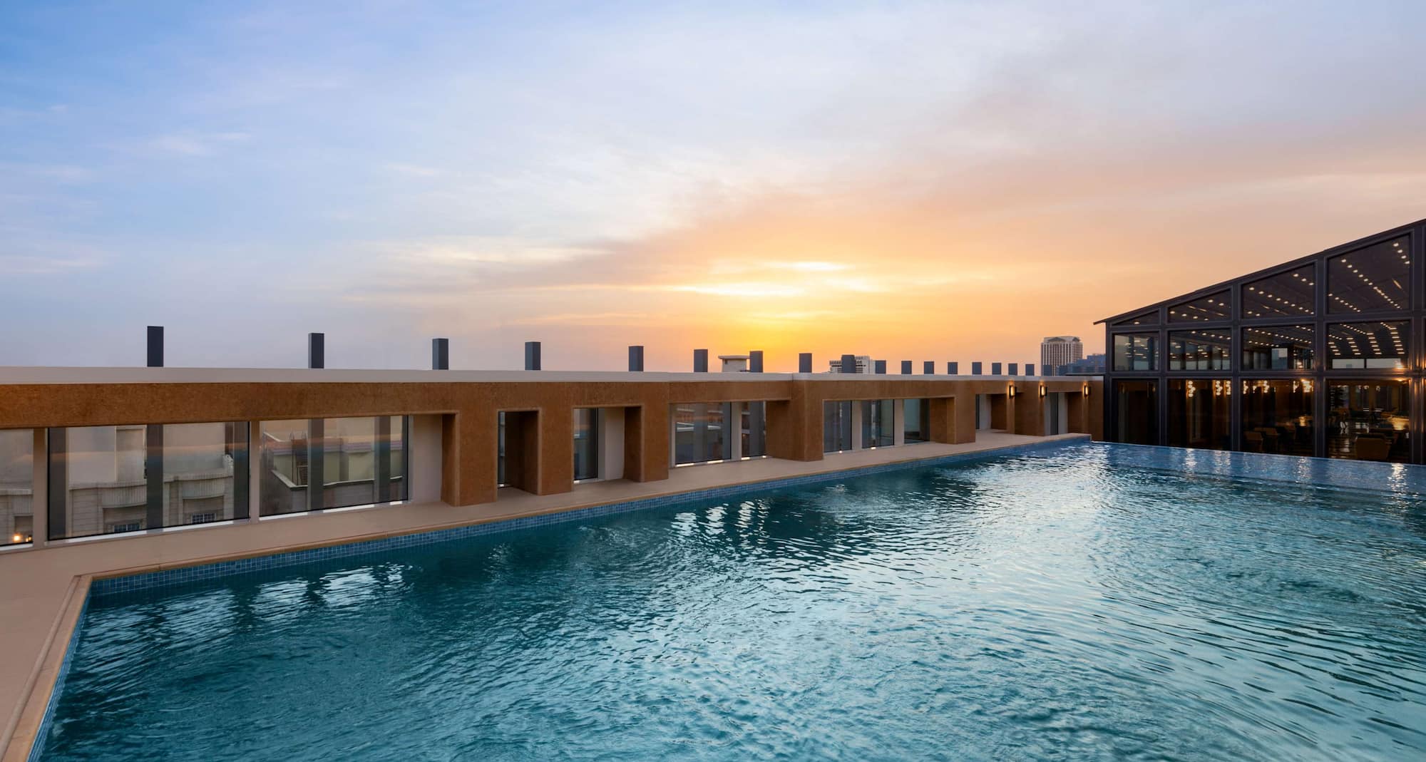 Outdoor Pool - Roof Top