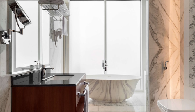 Radisson Blu Hotel, Jeddah Al Hamra - حمام الجناح