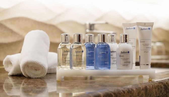 Radisson Blu Hotel, Jeddah Al Salam - Bathroom amenities