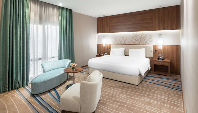 Radisson Blu Hotel, Jeddah Al Salam - Standard Room and Superior Room