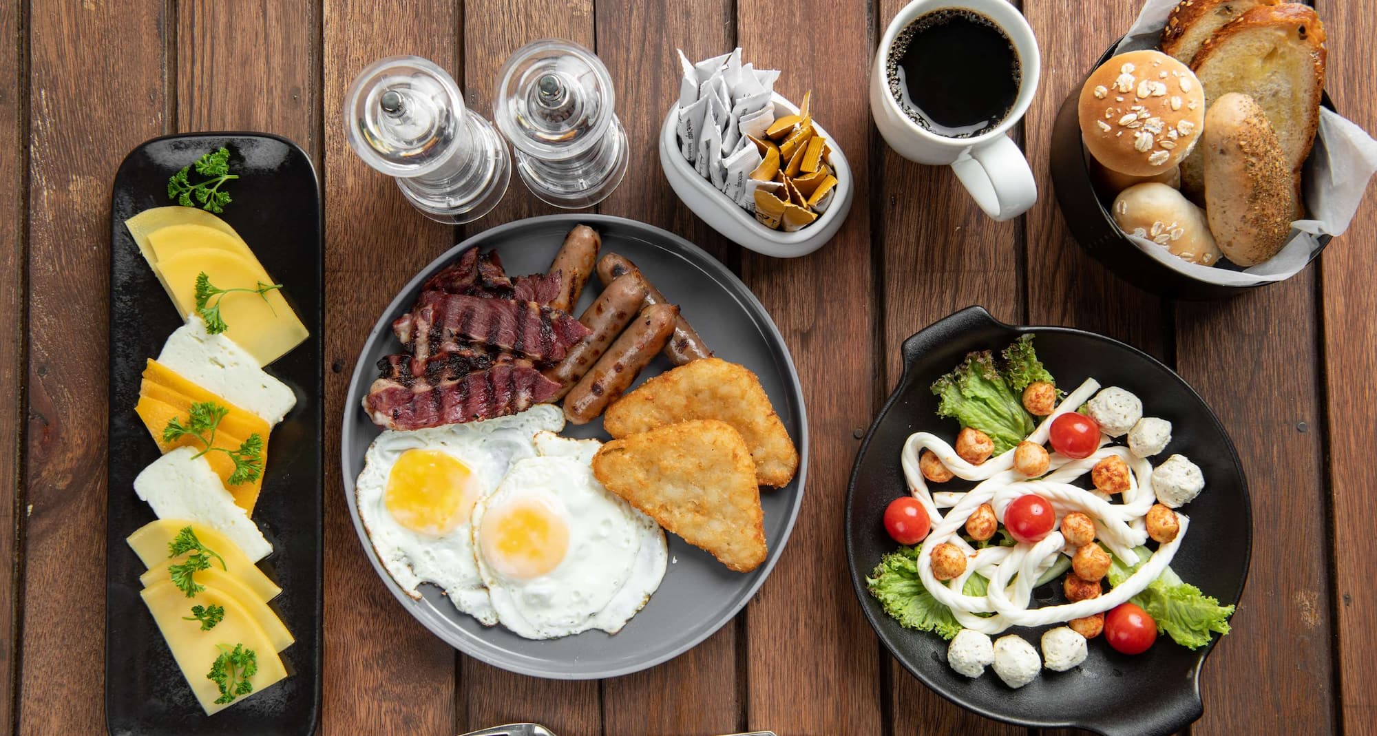 Radisson Blu Hotel, Jeddah Al Salam - English Breakfast