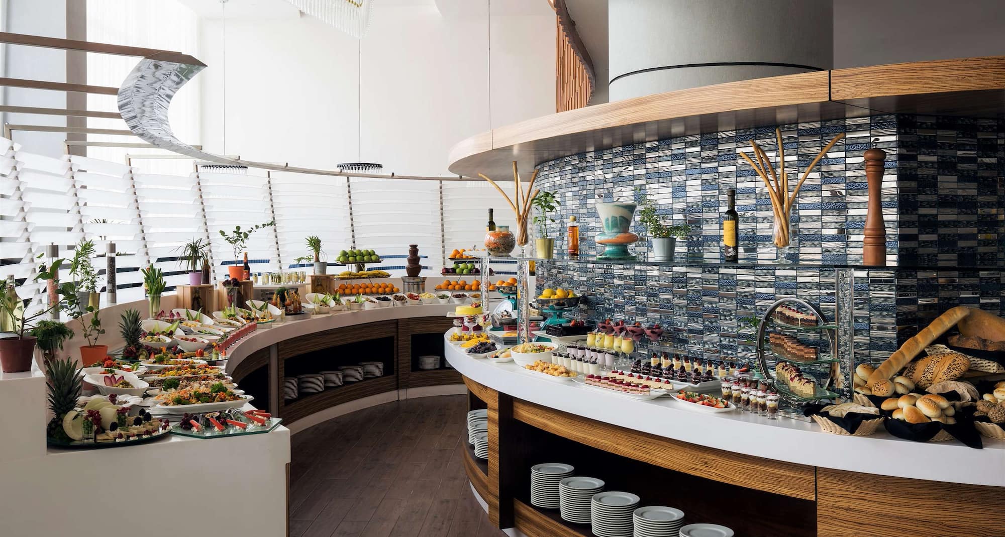 فندق راديسون بلو، جدة السلام - بوفيه الغداء