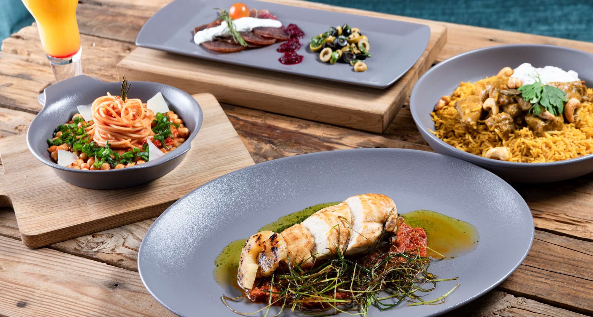 فندق راديسون بلو، جدة الكورنيش - مطعم