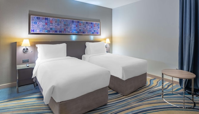 Radisson Blu Hotel, Jeddah Corniche - Twin Bed Guest Room