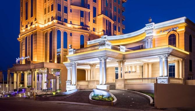 Radisson Blu Plaza Hotel, Jeddah - Hotel exterior