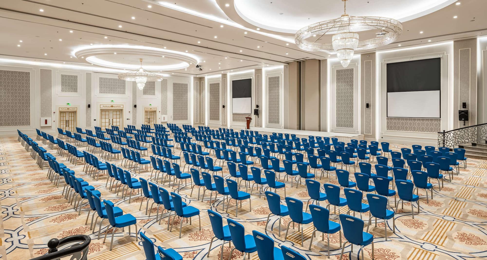 Radisson Blu Plaza Hotel, Jeddah - Theater setup