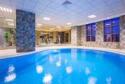 Radisson Blu Hotel, Jeddah Plaza - Pool Area