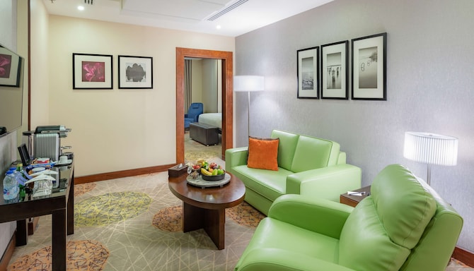 Radisson Blu Hotel, Jeddah Plaza - وسائل الراحة في الجناح