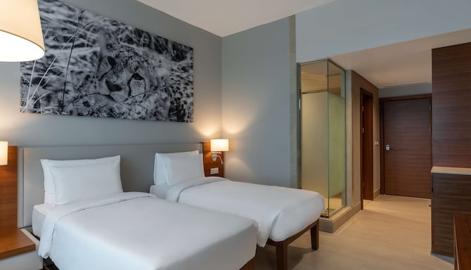 Radisson Blu Hotel, Juba - Superior Room twin beds