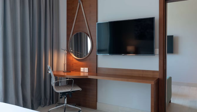 Radisson Blu Hotel, Juba - Suite with lounge access