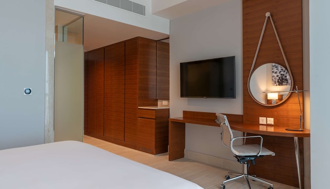 Radisson Blu Hotel, Juba - Executive Suite with lounge access