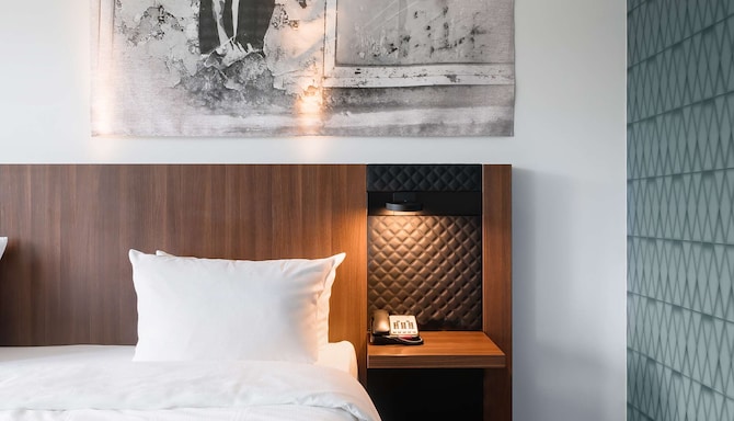 Radisson Blu Hotel, Karlsruhe - Comfy bed for a good night's sleep