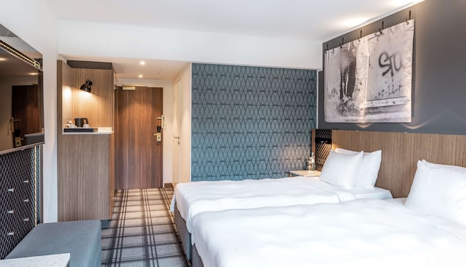 Radisson Blu Hotel, Karlsruhe - Standard Room with twin beds