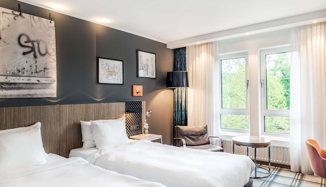Radisson Blu Hotel, Karlsruhe - Standard Room with twin beds