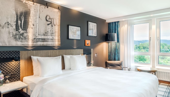 Radisson Blu Hotel, Karlsruhe - Superior Room with connecting doors