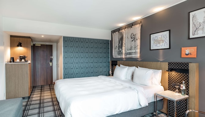 Radisson Blu Hotel, Karlsruhe - Superior Room with connecting doors