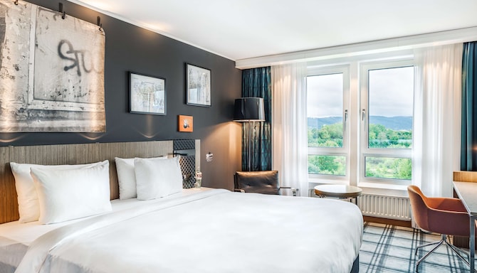 Radisson Blu Hotel, Karlsruhe - Superior Room with connecting doors