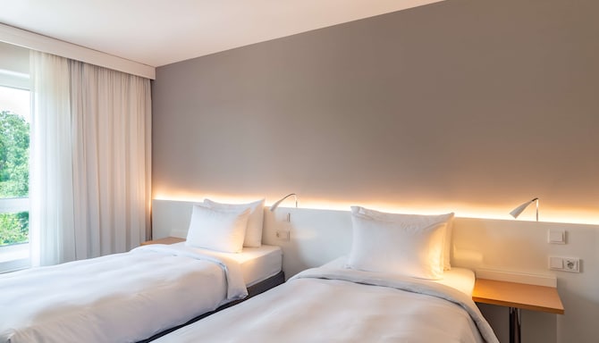 Radisson Blu Hotel, Karlsruhe - One-bedroom Apartment - Twin Bedroom