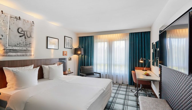 Radisson Blu Hotel, Karlsruhe - Suite - Bedroom