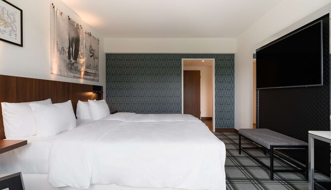 Radisson Blu Hotel, Karlsruhe - King Bedroom in Suite