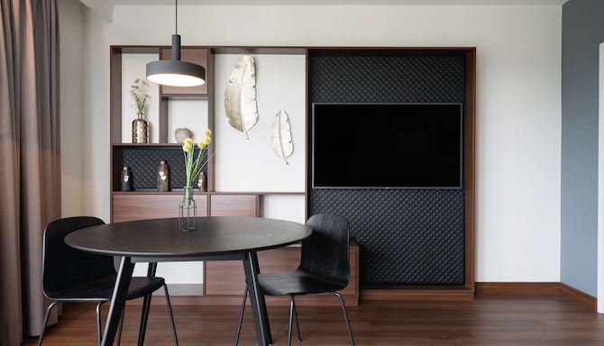 Radisson Blu Hotel, Karlsruhe - Suite - Living Room