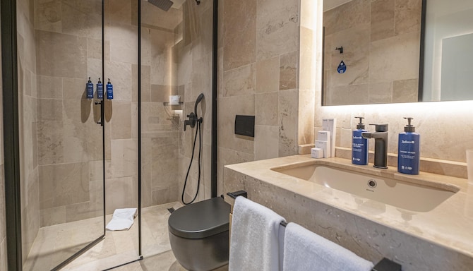 Radisson Blu Hotel, Kas - Люкс ванна