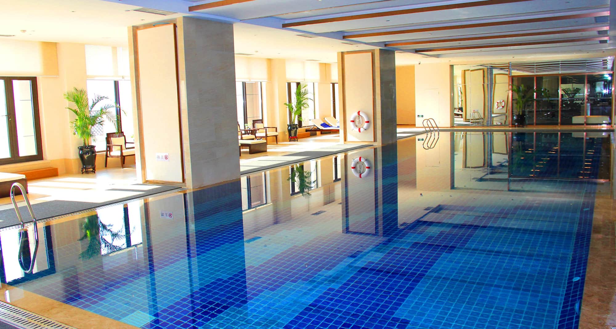 Radisson Blu Hotel, Kashgar - Swimming Pool